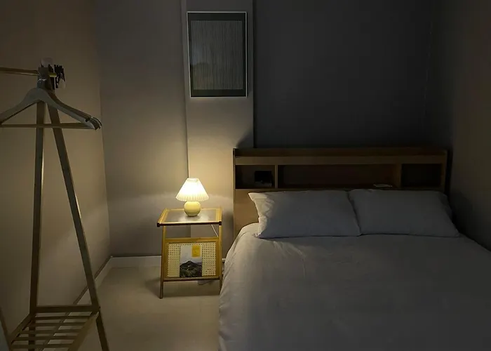 Cozy Corner # 1 Minute From Dongdaemun Station # Ddp # Pretty *